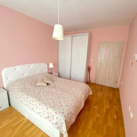Molly's Apartment